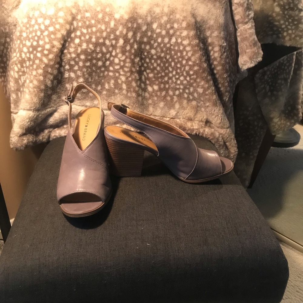 Summer heel sandals. Lucky Brand Leather